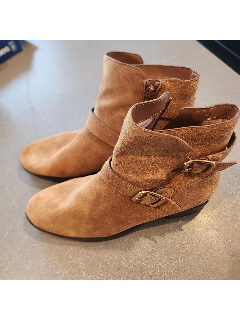 27 EDIT Naturalizer Tan Suede Ankle Boots Buckle Booties Women's Size 8